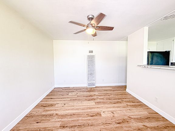 2nd image of 3509 Edgehill Dr #3509