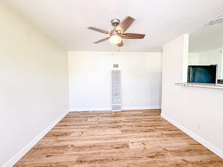 3509 Edgehill Dr #3509 — Photo 2