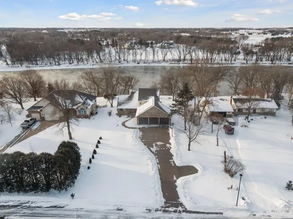 13640 Riverview Dr NW, Elk River, MN 55330