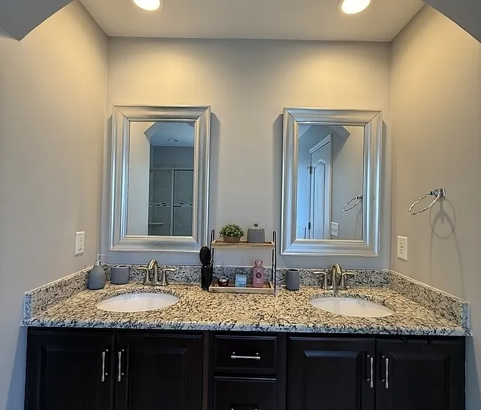 2033 Tordelo Pl — Photo 23