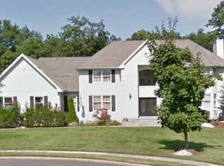 5 Lons Ln, Jackson, NJ 08527