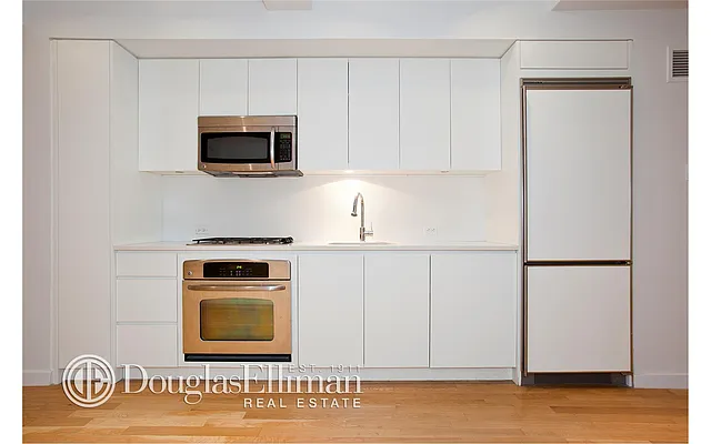 Rented by Douglas Elliman | media 22