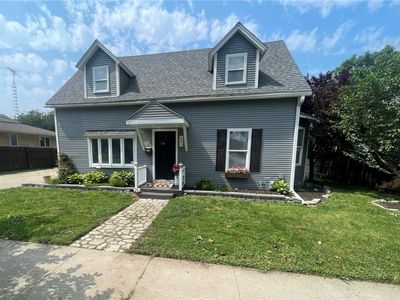 805 E Montgomery St, Knoxville, IA, 50138