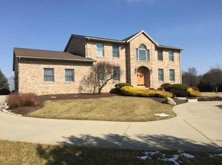 400 Roscommon Dr, Springfield, OH 45503
