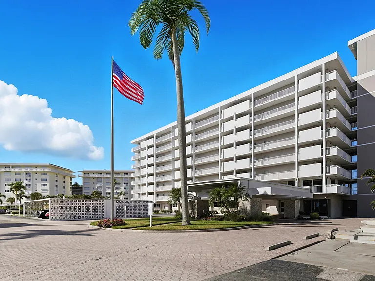 3443 Gulf Shore Blvd N #711 — Photo 38