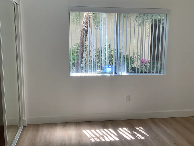 628 Daisy Ave — Photo 18