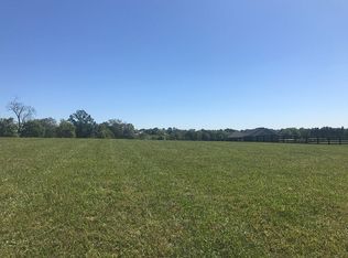 100 Big Sky Dr, Stamping Ground, KY 40379