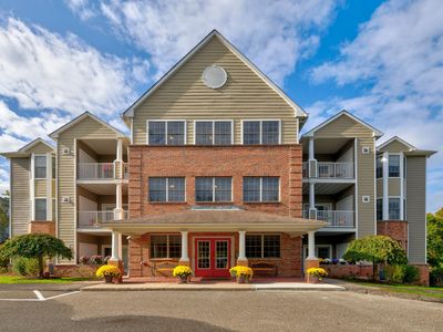 15 Cassandra Boulevard APT 306, West Hartford, CT, 06107
