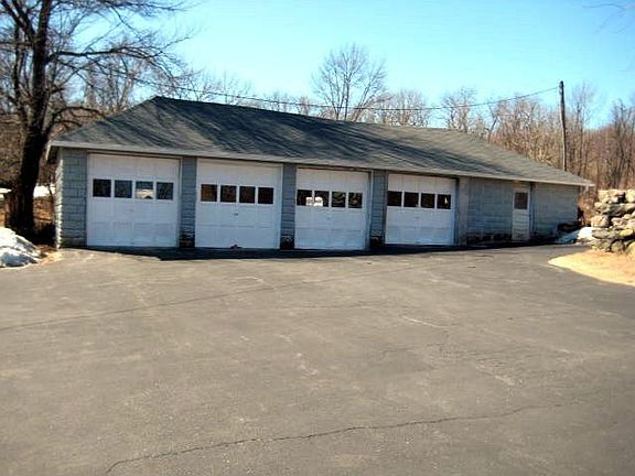 4 Car Garage