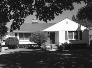 317 Birney St, Essexville, MI