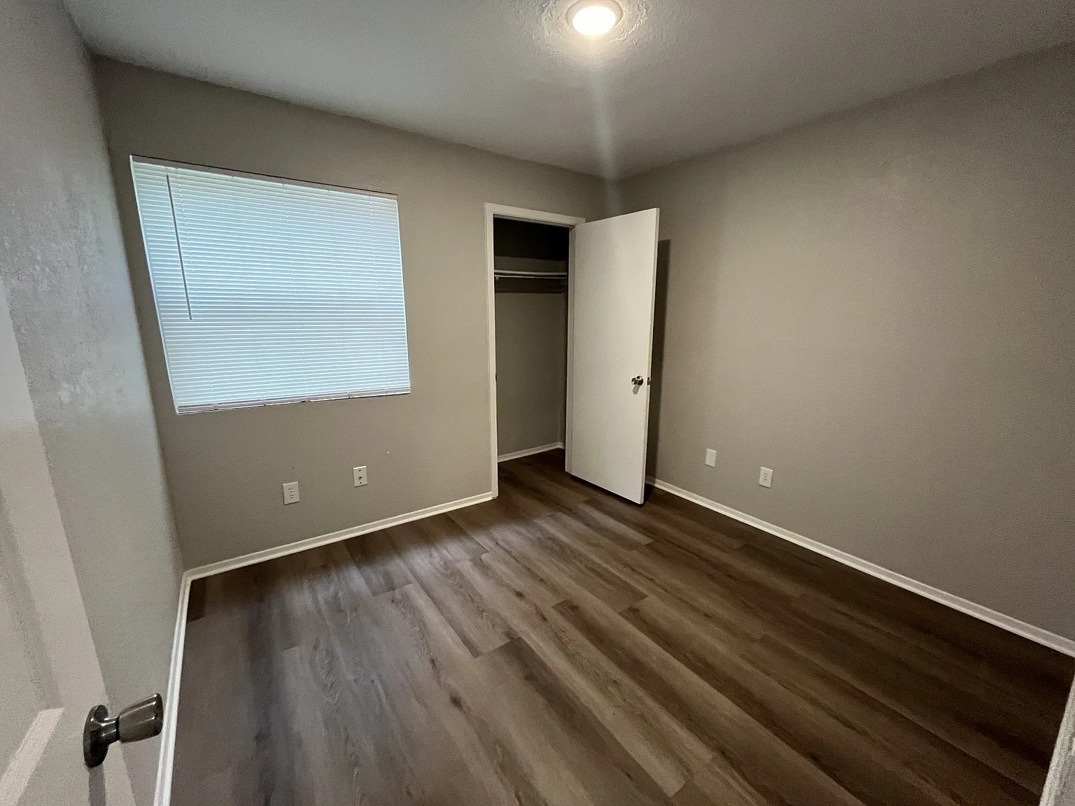 803 Bracewood Cir — Photo 3