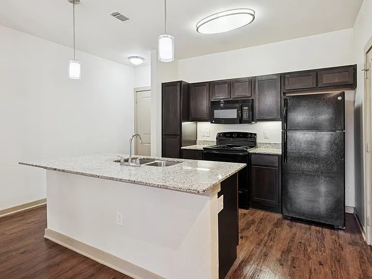 Granite Countertops and Kitchen Islands