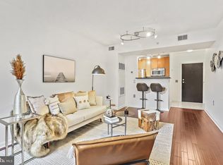 851 N Glebe Rd APT 416, Arlington, VA 22203