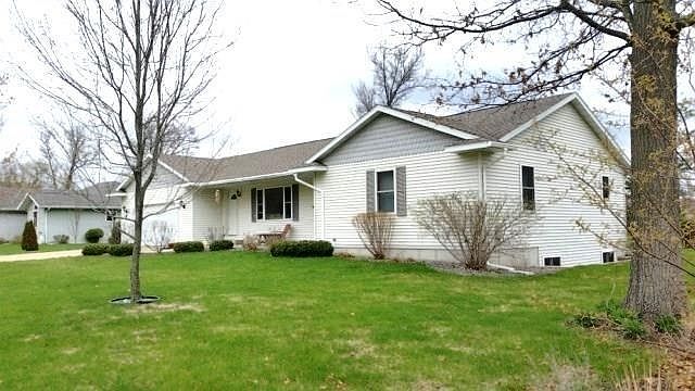 1st image of 2070 E Breezewood Ct
