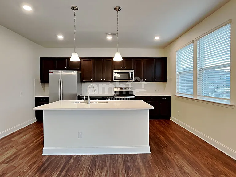 127 Alaina Ct — Photo 3
