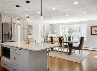 11 Sweet Grass Ln, Holliston, MA 01746