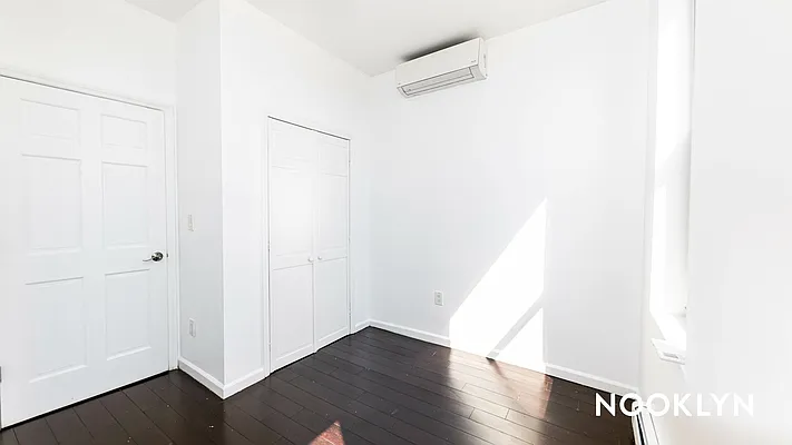 Rented by Nooklyn NYC LLC | media 7