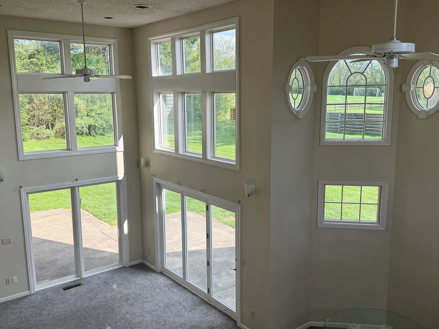 4 bed, 3650 sqft, $2,990 — Photo 4