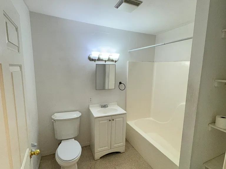22 Orchard St #1 — Photo 10