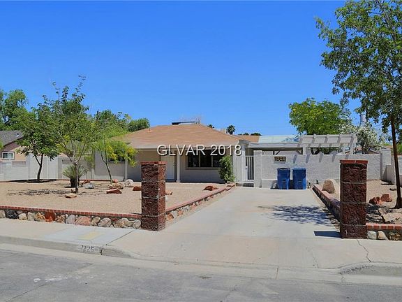 3rd image of 1225 Douglas Dr