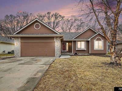 604 Castle Pine Dr, Papillion, NE, 68133