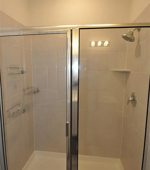 1717 T H Johnson Dr — Photo 18
