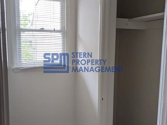 5th image of 838 N Sweetzer Ave #4