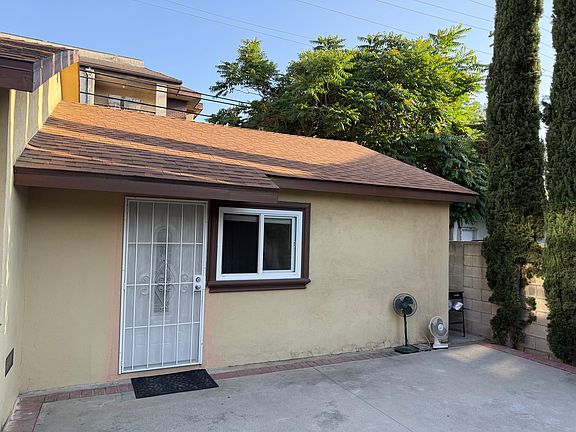 5th image of 460 W Elk Ave