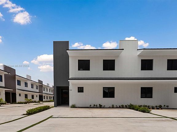2nd image of 548 NW 7th St #7