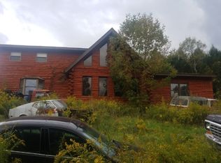 2126 Lithia Valley Rd, Factoryville, PA 18419