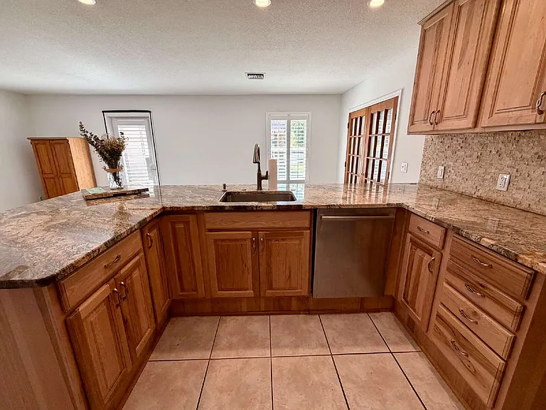 147 Sunflower Cir — Photo 10