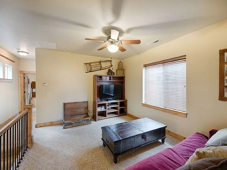 1503 Louisa Ave — Photo 6