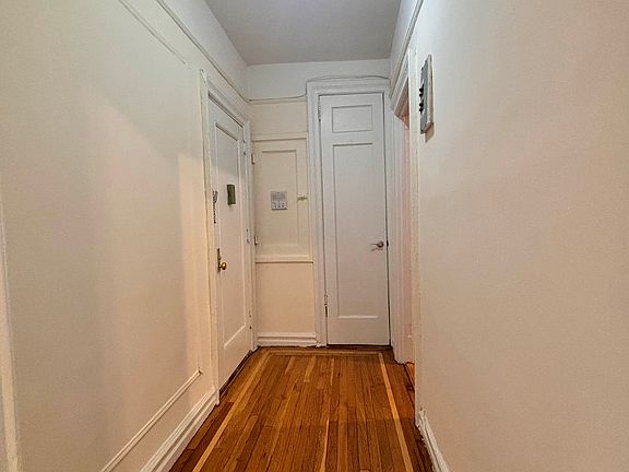 3rd image of 10 Cooper St APT 1G