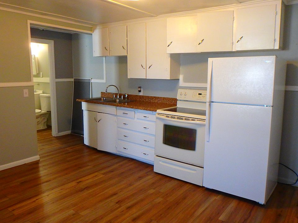 1st image of 32 Hampshire St Floor 32