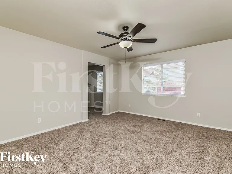 1749 Dewhirst Dr — Photo 10