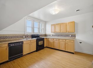 422 N Pine Ave #3, Chicago, IL 60644