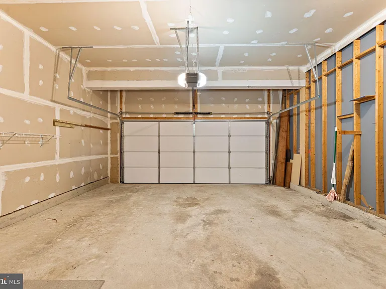 8309 Double Eagle St — Photo 60