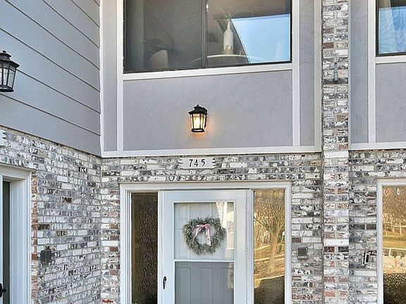 5th image of 745 Whalom Ln #745