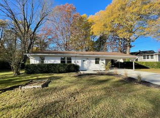 102 Goucher Cir, Oak Ridge, TN 37830