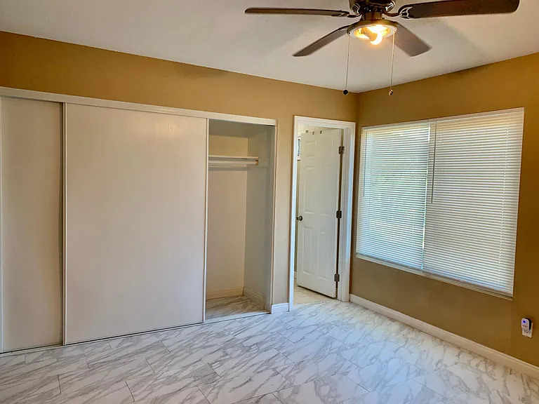 2625 Baltic Ave — Photo 26