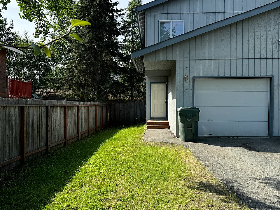 2800 Kimberlie Ct #B