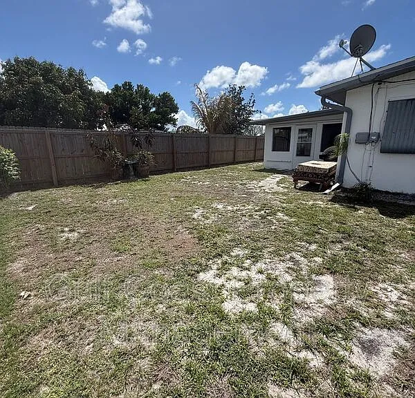 27257 San Marino Dr — Photo 32