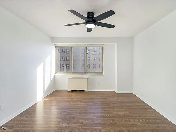 3rd image of 12520 Edgewater Dr APT 710