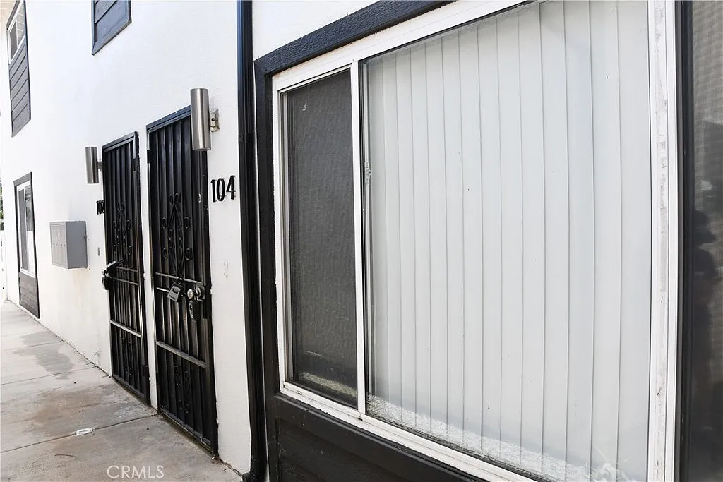 2 bed, 850 sqft, $2,795 — Photo 1