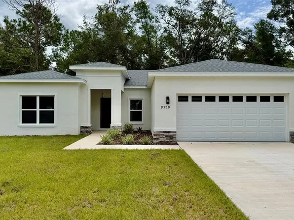 9719 N Sandree Dr, Citrus Springs, FL 34434