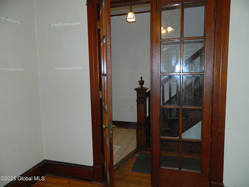 4th image of 58 Fowler Avenue
