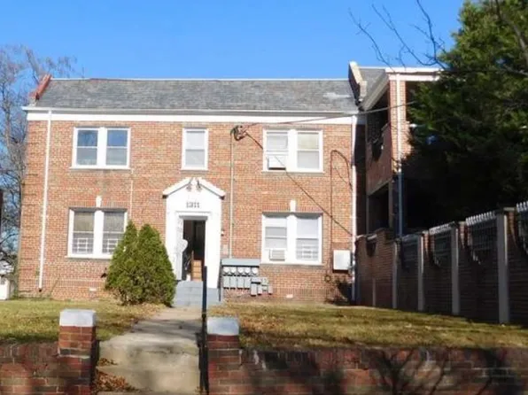 1311 Fort Stevens Dr NW APT 1, Washington, DC 20011