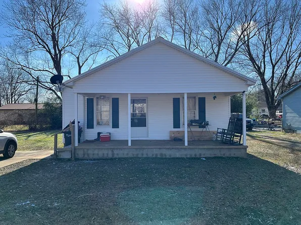 217 King St, Troy, TN 38260