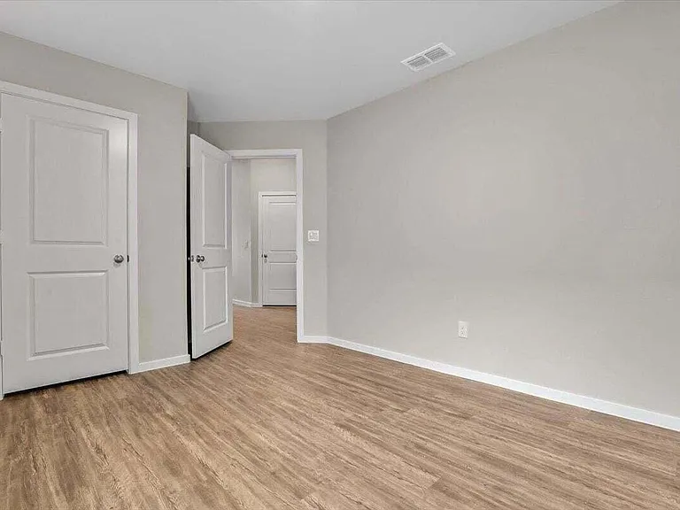 2125 Kokomo Ave #B — Photo 4