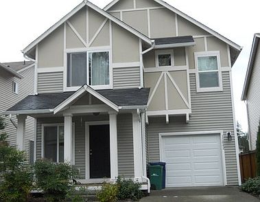 2nd image of 11042 Elliston Way NE